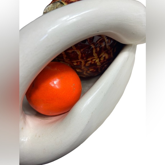 Swan Fruit Centerpiece Table Decor Ceramic Bird Vintage White Flawed Banana Lime - Picture 7 of 7